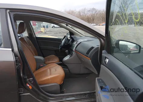 2008 Nissan Sentra 2.0Sl from USA, damaged, VIN 3N1AB61E18L686689